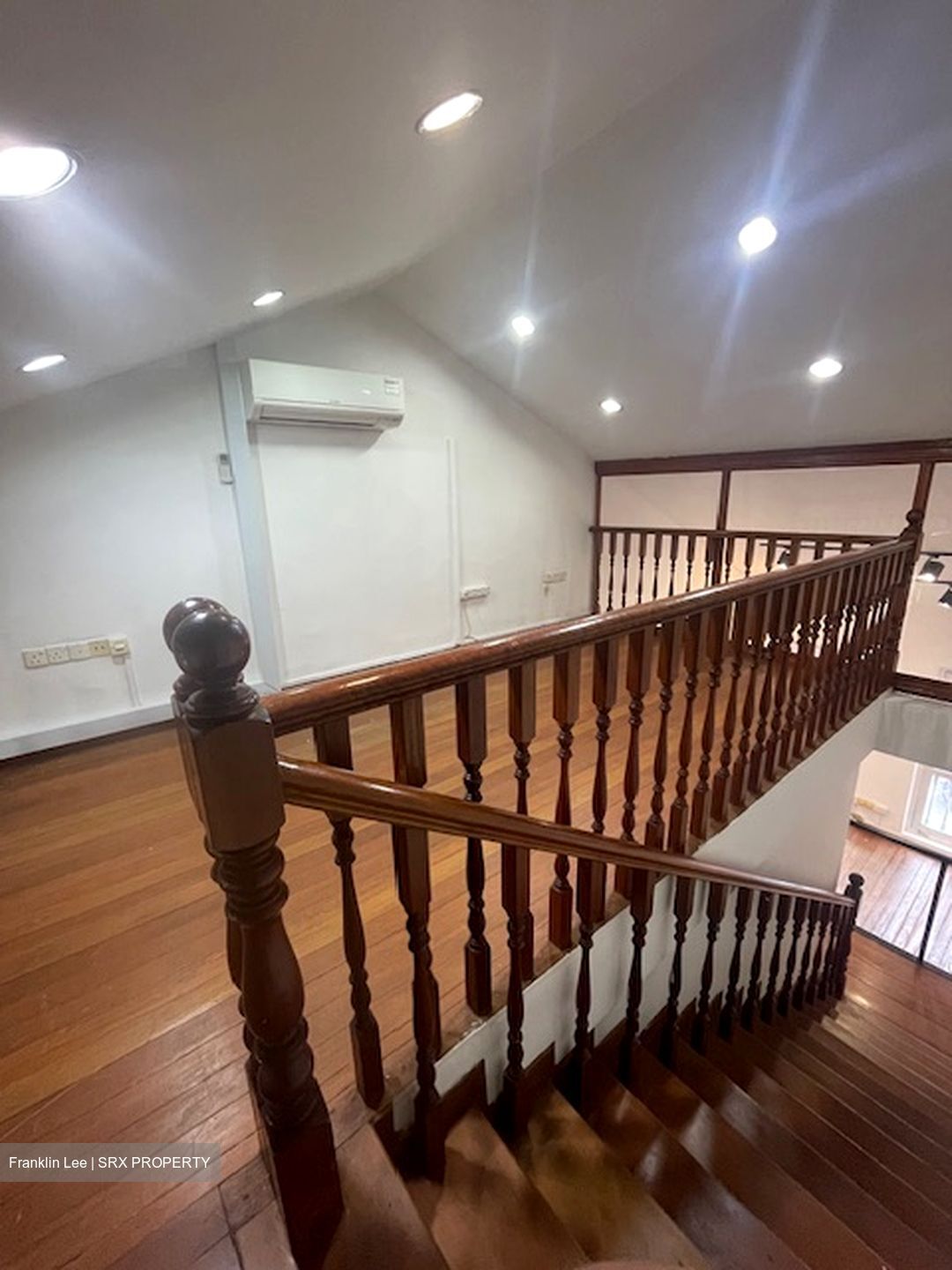 Amoy Street (D1), Office #554623321